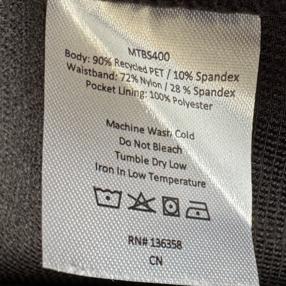 NWT Shredly 16 Limitless 7" - Stretch Waistband High-Rise Short, Noir - Picture 7 of 9